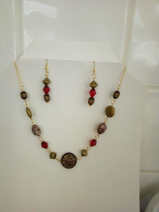 Necklace and earrings set (Black, red, gold)